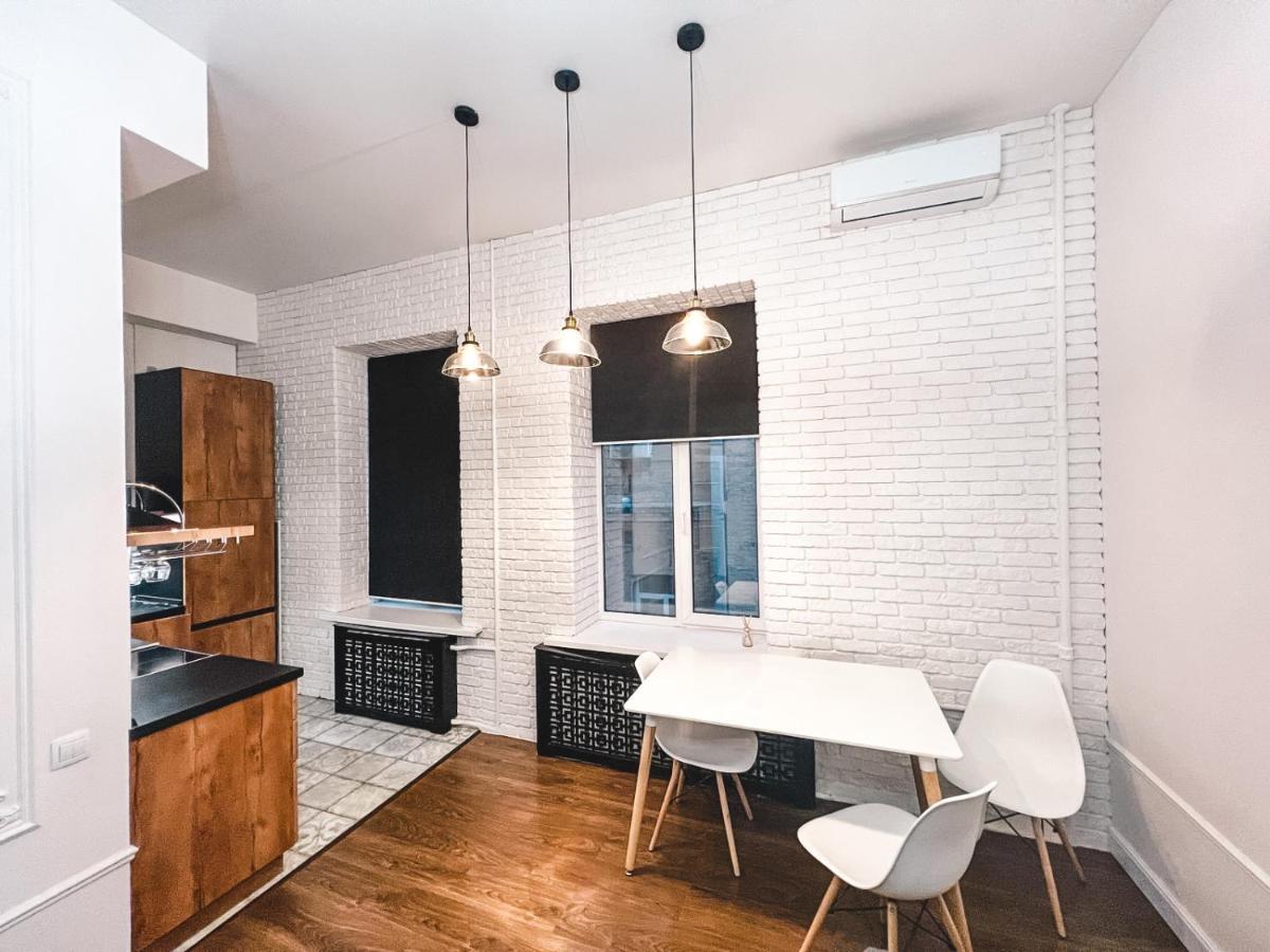Apartment on Kreshchatik st, 17 Kiew Exterior foto