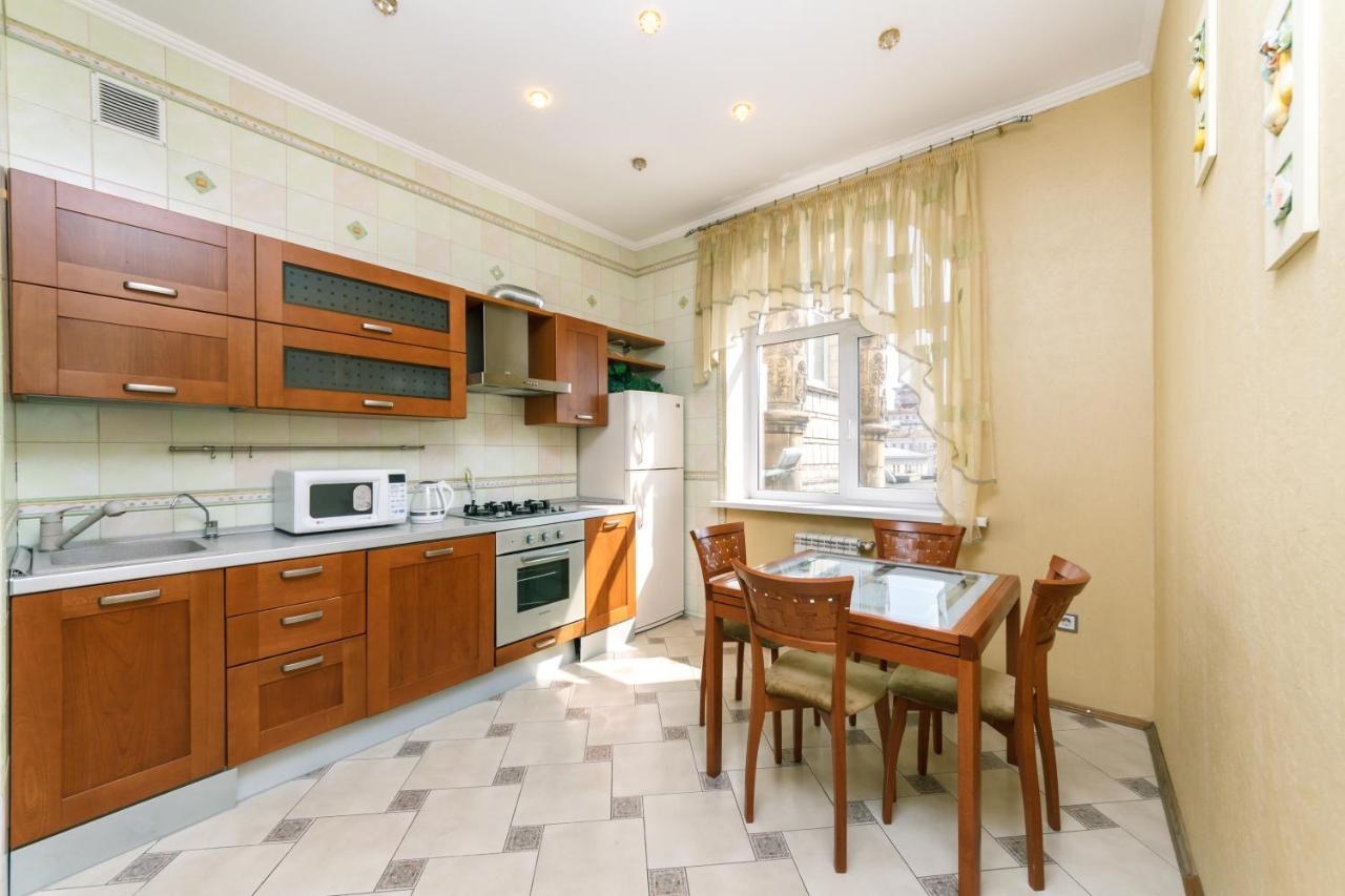 Apartment on Kreshchatik st, 17 Kiew Exterior foto